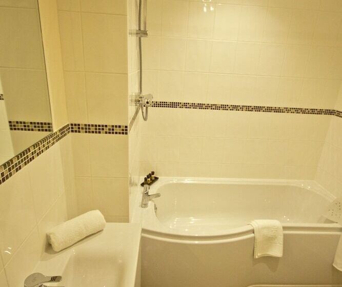 غرفة ديلوكس, Weald Of Kent Golf Course And