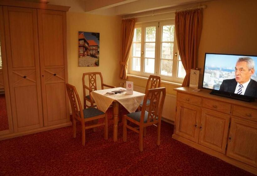 Студия Стандарт, Landhotel Klempau