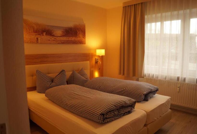 סטודיו סופריור, Landhotel Klempau