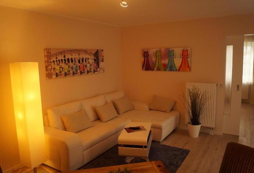 סטודיו סופריור, Landhotel Klempau