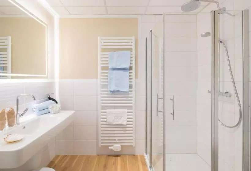 Deluxe Room, Seeblick Genuss Und Spa Resort Amrum