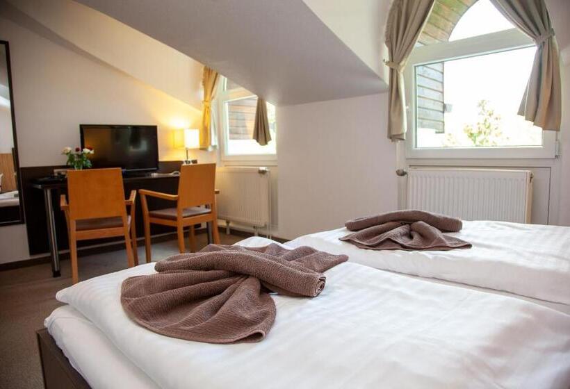 Номер Стандарт, Seehotel Zum Löwen