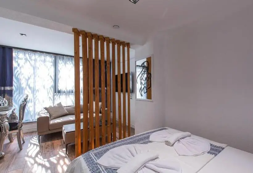 استودیوی لوکس, Angel Residence