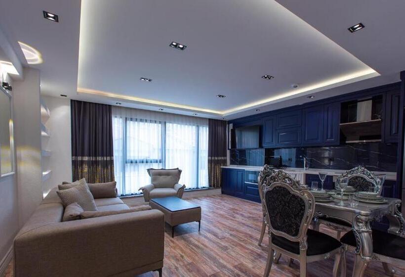 Camera Quadrupla Standard, Angel Residence