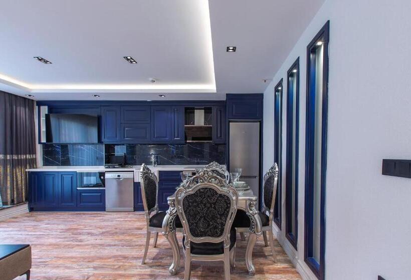 Camera Quadrupla Standard, Angel Residence