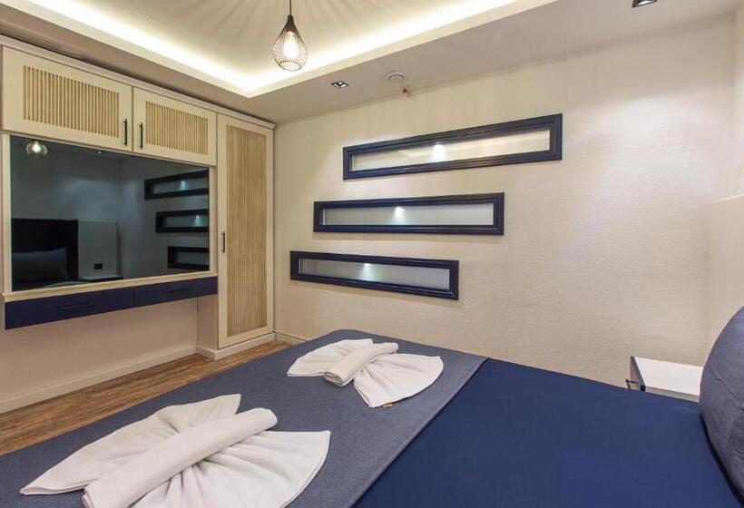 Camera Quadrupla Standard, Angel Residence