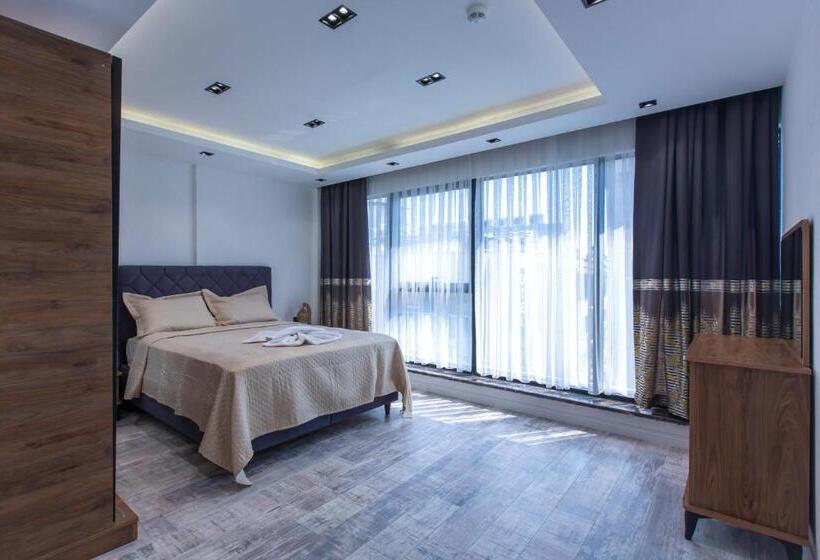 Camera Familiare, Angel Residence