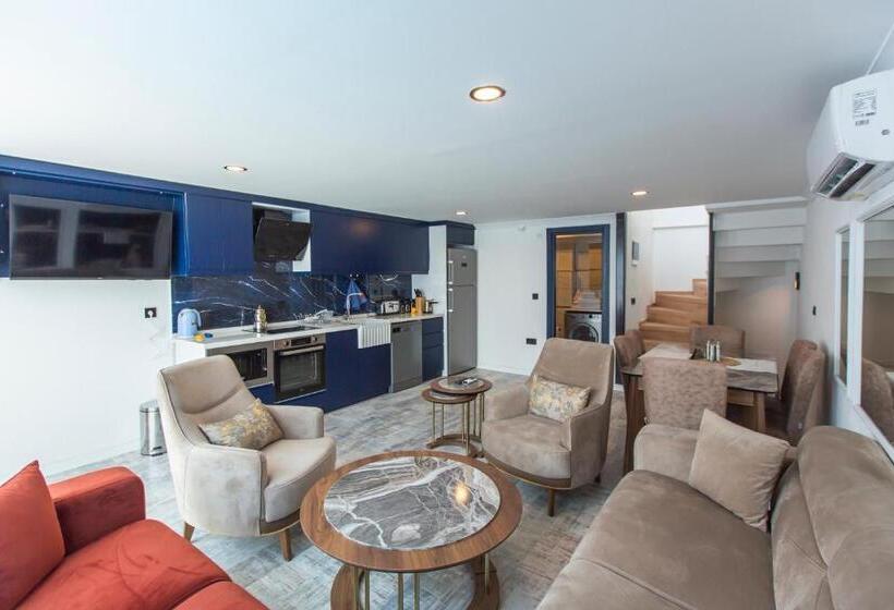 Camera Familiare, Angel Residence