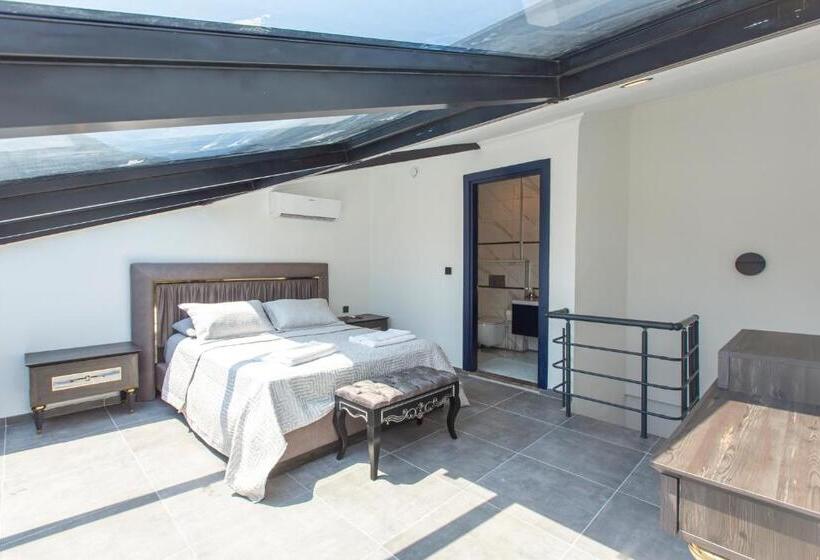 Camera Familiare, Angel Residence