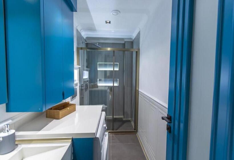 Camera Standard, Angel Residence