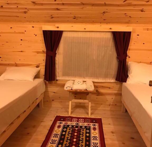 ファミリールーム, Melenkale Bungalov Dağevi