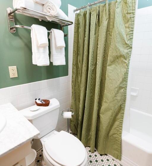 غرفة قياسية, Captain Henderson House