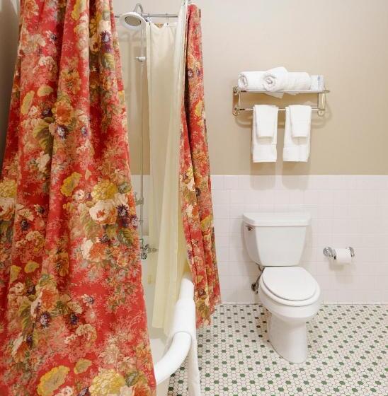 غرفة قياسية سرير كينج, Captain Henderson House