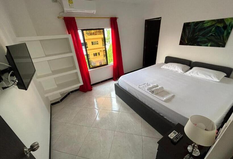 Номер Deluxe Кровать Кинг, Sg