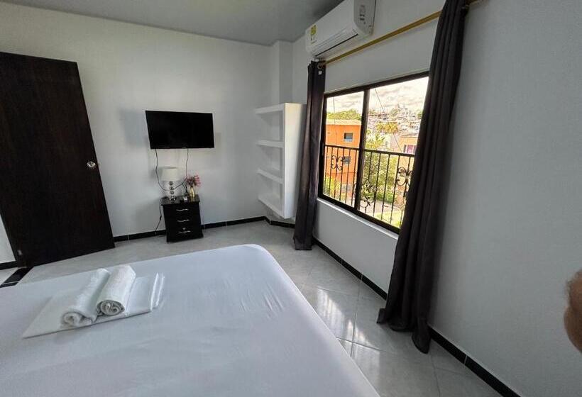 Номер Deluxe Кровать Кинг, Sg