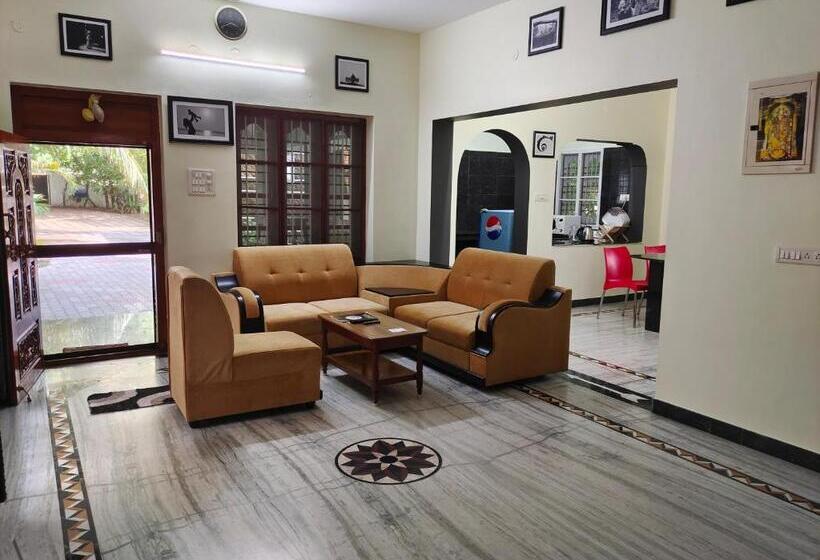 家庭间, The Mahizh Home