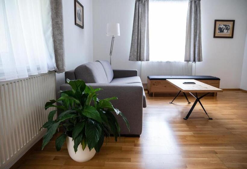 סוויטה משפחתית, Vila Markéta