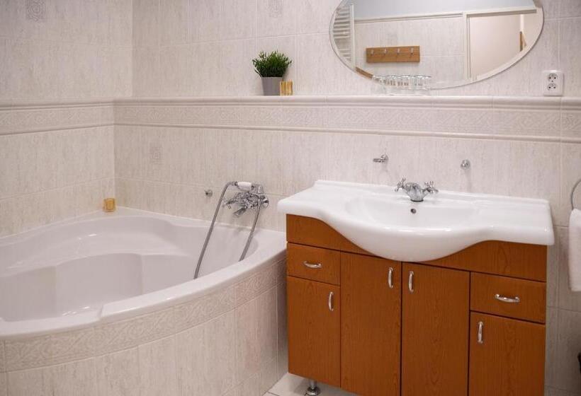 סוויטה משפחתית, Vila Markéta