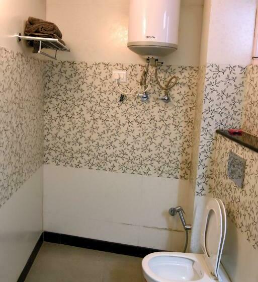 Habitació Estàndard, Uphar