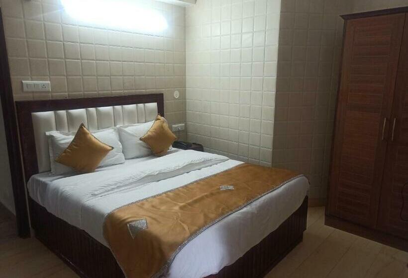 스탠다드 룸, Uphar