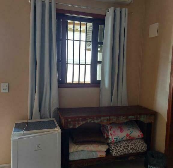 四人标准间, Hospedagem Quinta Do Correia