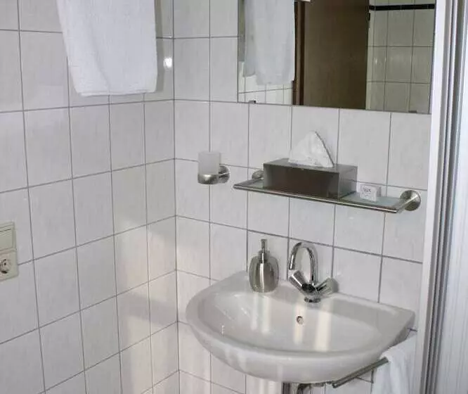 3-Bett-Standardzimmer, 4 Hufen