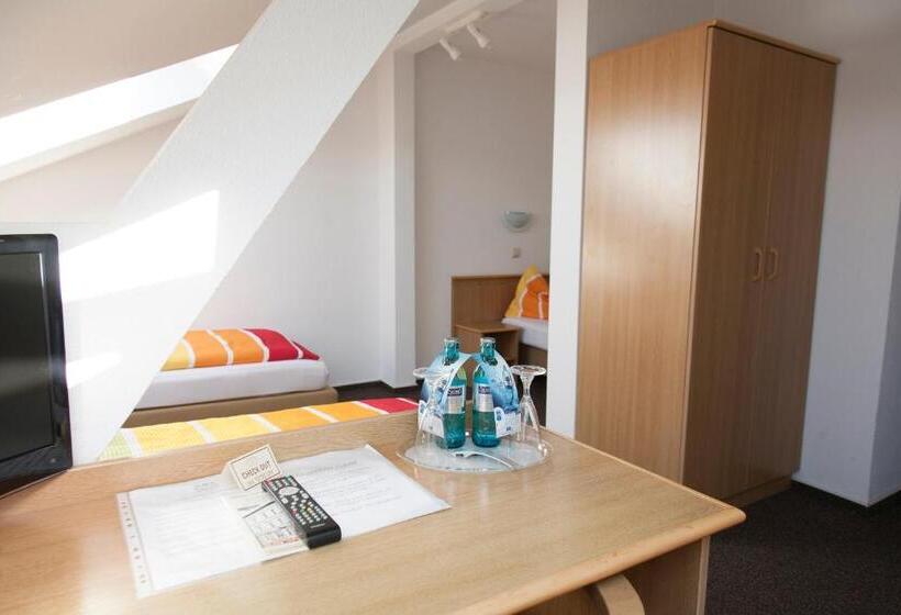 غرفة قياسية ثلاثية, Albena   Garni