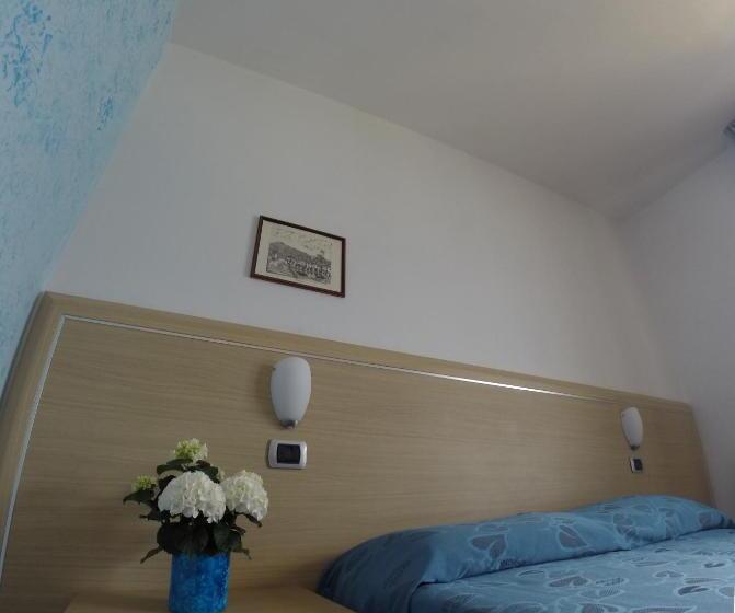 Номер Стандарт Трехместный, Albergo Villa Edera