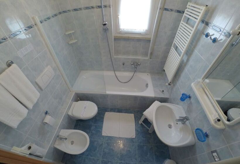 Номер Стандарт, Albergo Villa Edera