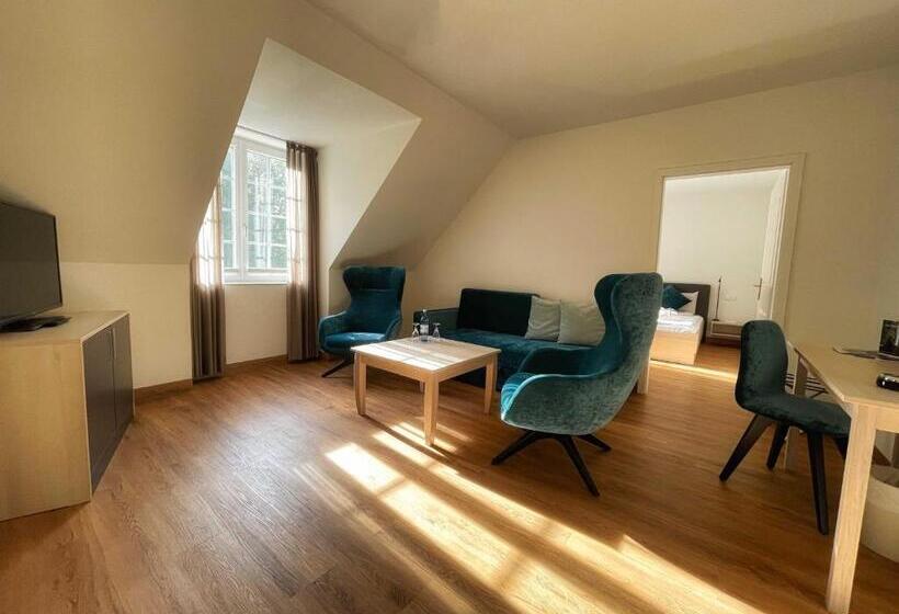 패밀리 룸, Bornmühle