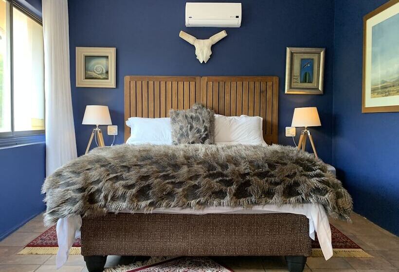 스탠다드 룸, Casta Diva