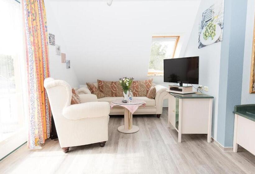 غرفة ديلوكس مزودة بشرفة, Garni Am Deich