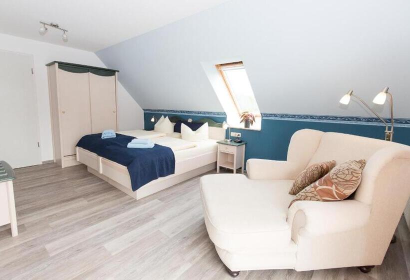 غرفة ديلوكس مزودة بشرفة, Garni Am Deich