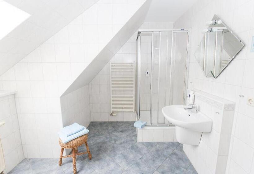 غرفة ديلوكس مزودة بشرفة, Garni Am Deich