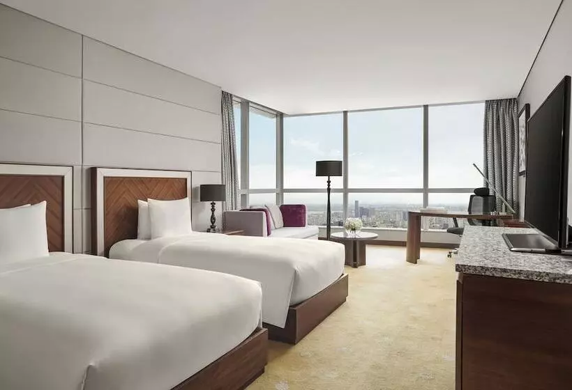 اتاق کلاب, Intercontinental Hanoi Landmark72, An Ihg