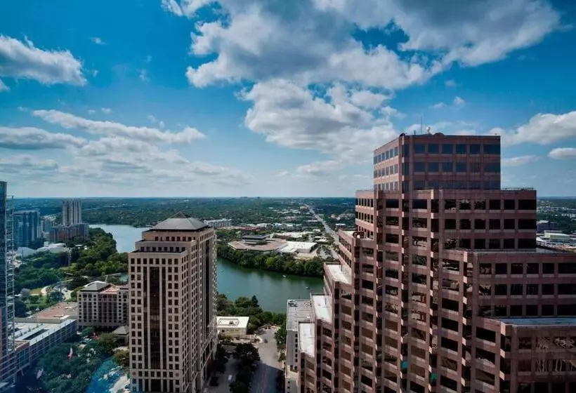 スタンダードシティビュールーム, Jw Marriott Austin