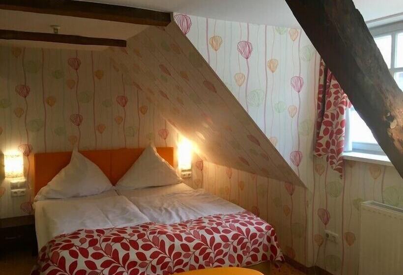 스탠다드 룸, Marchen