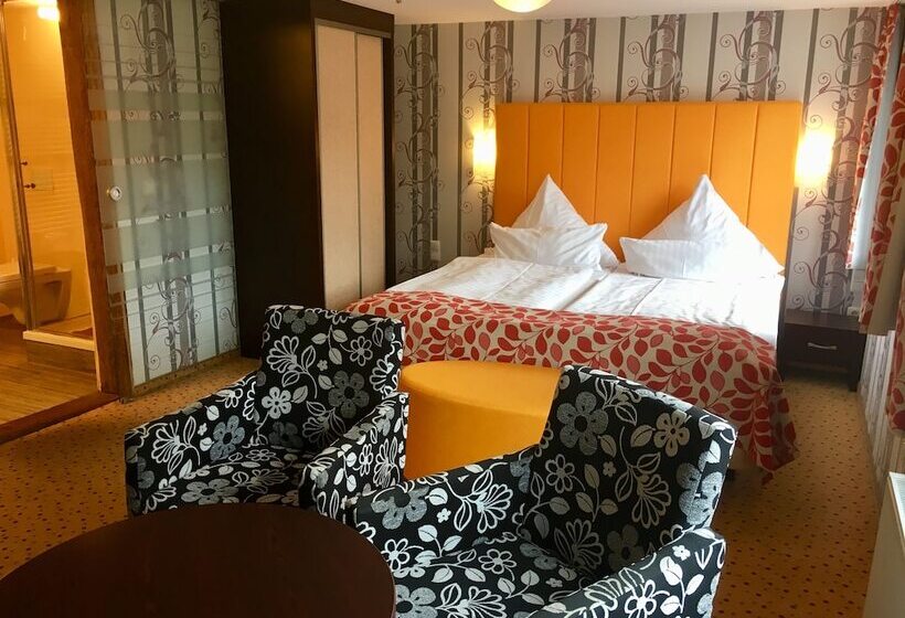 스탠다드 룸, Marchen