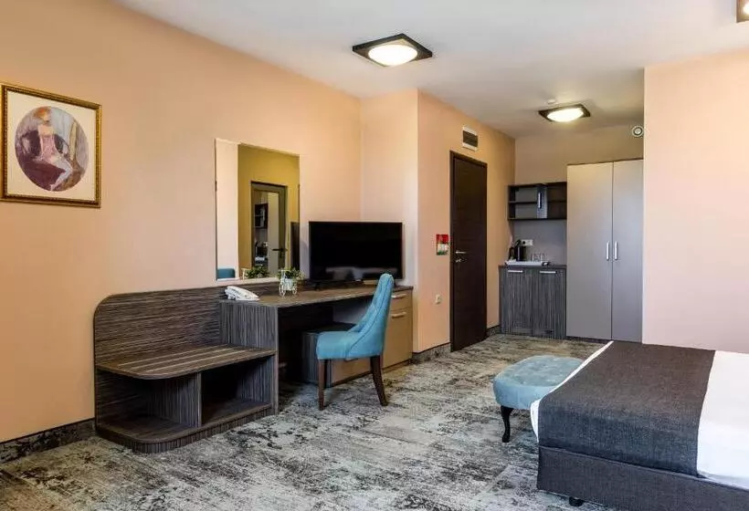 استودیو استاندارد با بالکن, Plaza Hotel Plovdiv