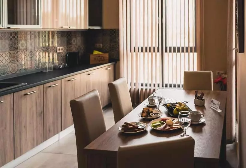 آپارتمان 2 خوابه با بالکن, Plaza Hotel Plovdiv