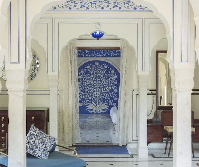 Люкс, Royal Heritage Haveli