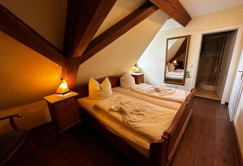 标准间, Schloss Grochwitz