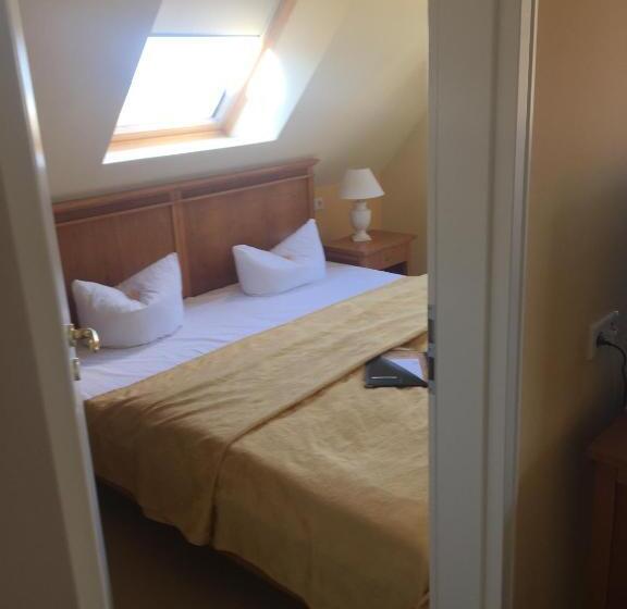 Suite with lake view, Strandhotel Deichgraf Graal Müritz