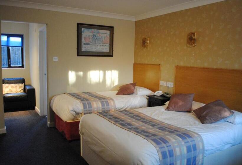 جناح عائلي, Marsham Arms Inn