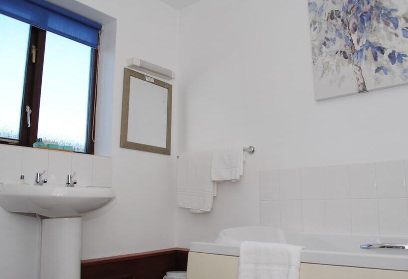 غرفة قياسية, Marsham Arms Inn