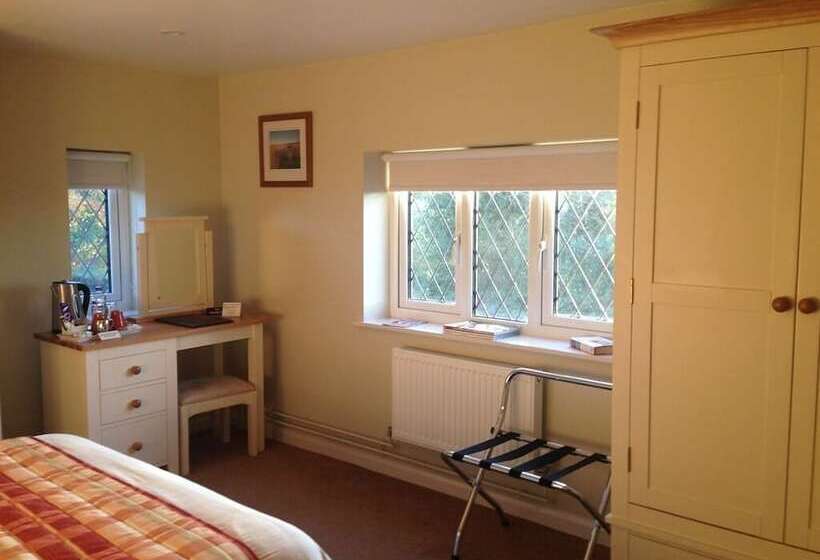 غرفة قياسية, Marsham Arms Inn