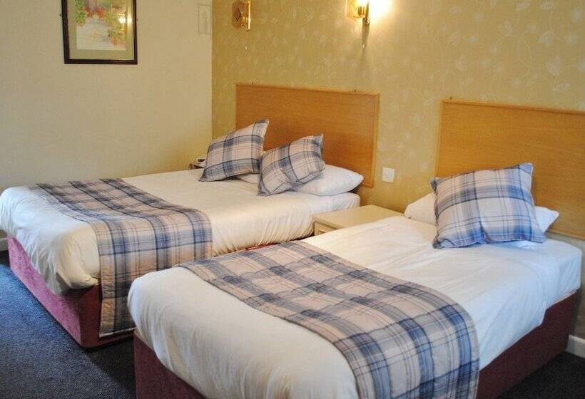 جناح عائلي, Marsham Arms Inn