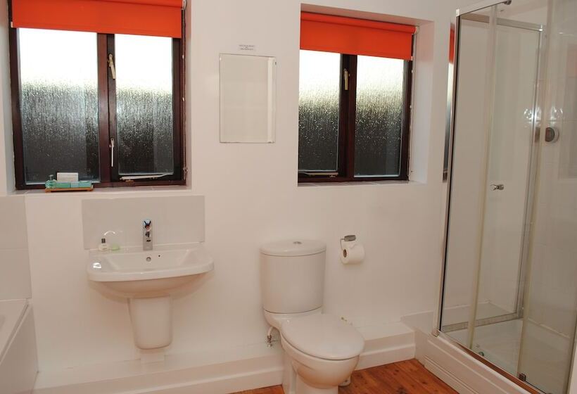 غرفة قياسية, Marsham Arms Inn