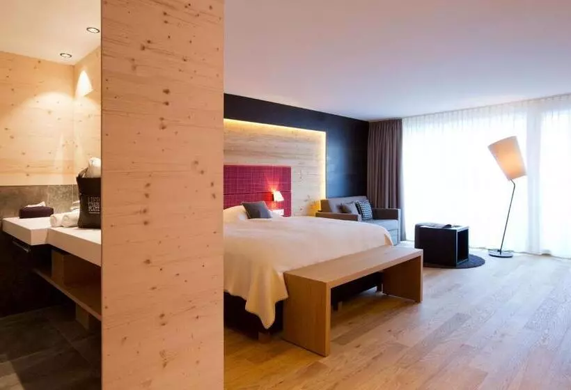 Deluxe-huone Parveke, Walserstube