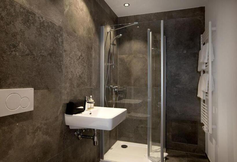 패밀리 스위트, Walserstube